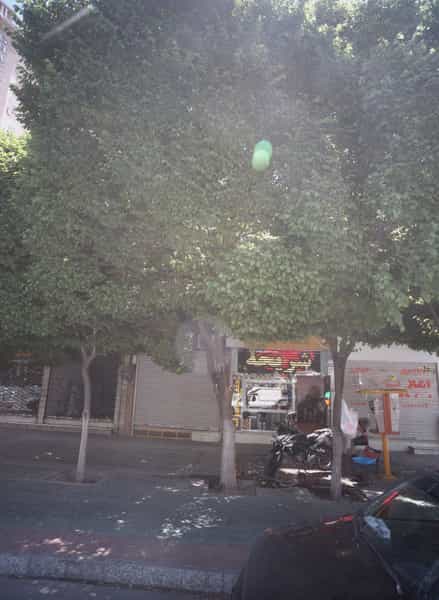 عکس فروش موبایل و لوازم جانبی موبایل و کامپیوتر شریحه در کوشش مشهد