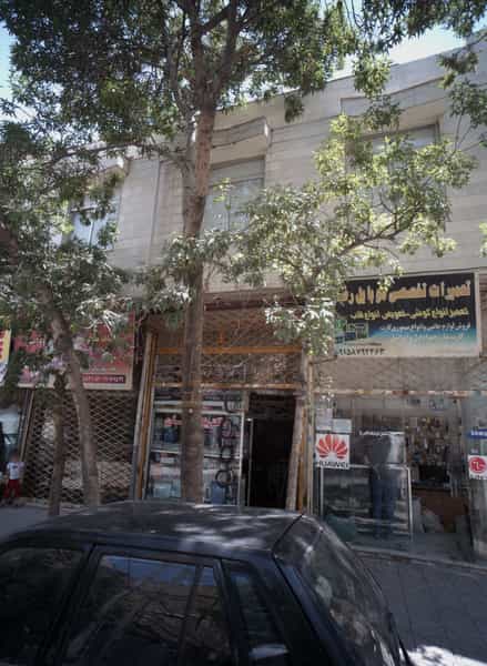 عکس تعمیرات تخصصی موبایل رضا در رده مشهد