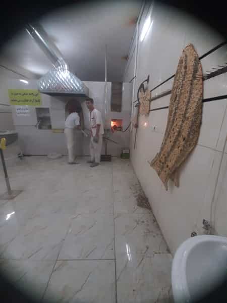 عکس نانوایی سنگک سنتی در پرتمان اصفهان