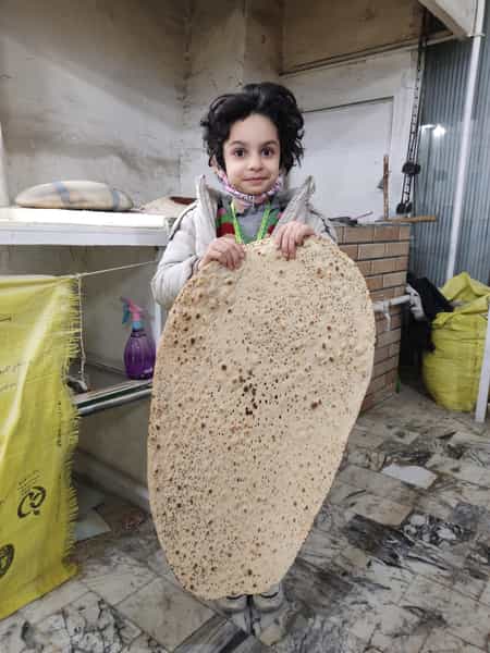 عکس نانوایی سنتی پز کمشچه در الیادران اصفهان