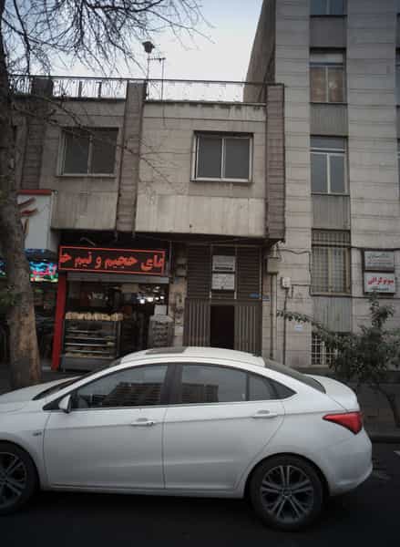 عکس فروشگاه نان و شیرینی در ستارخان تهران