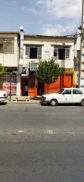 عکس نانوایی سنگگ ریگی در لب آب شیراز