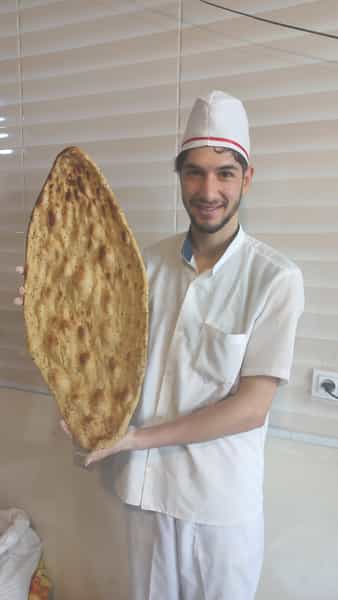 عکس نان تنوری سنتی خراسانی نان بربری(مجتمع نان معصومی) در کاج تهران