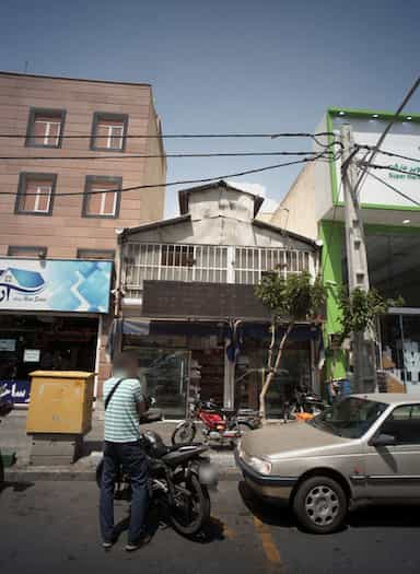 فروشگاه نان فانتزی در مینای جنوبی تهران