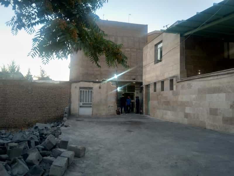 عکس نانوایی لواش در باغستان کرج