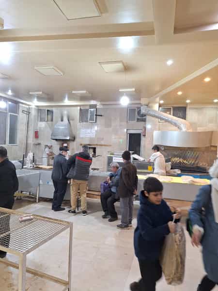 عکس مجتمع نان جم در سرو آزاد تهران