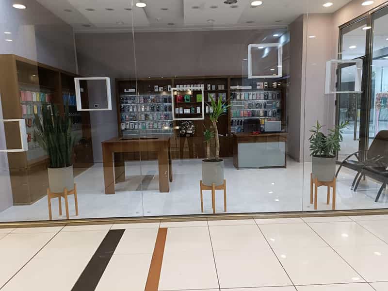 عکس فروشگاه آدرس موبایل در عفیف آباد شیراز