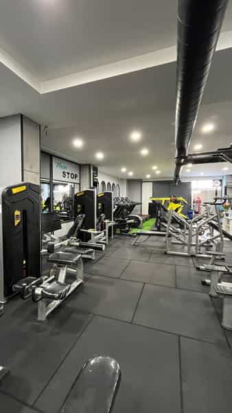 عکس باشگاه بدنسازی گلدن راک شهرک ایثار شیراز