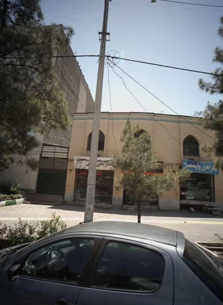 عکس پیراهن ولیعصر در شاهد مشهد