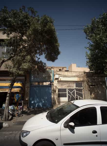 عکس دبیرستان پسرانه جوادالائمه در گمرک تهران