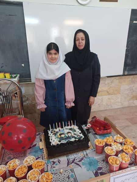 عکس دبیرستانه دخترانه عطار در استاد یوسفی مشهد