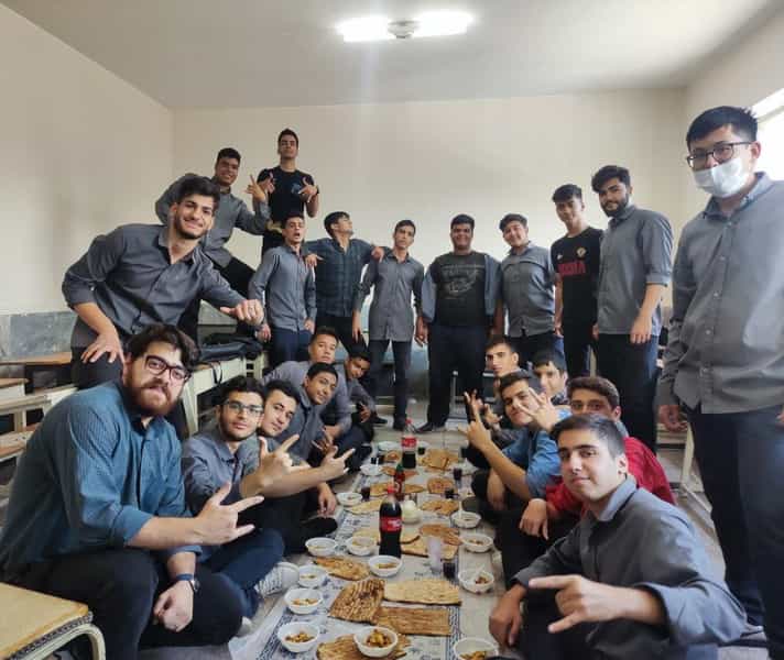 عکس دبیرستان حکیم ابولقاسم فردوسی در اتابک تهران