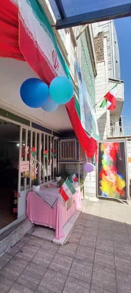 عکس دبیرستان دخترانه مهر دانش در تولید دارو تهران