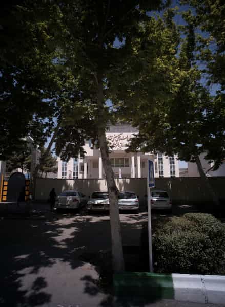 عکس دبیرستان نمونه دولتی دخترانه حضرت زهرا در احمدآباد مشهد