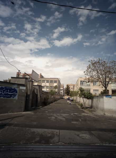 عکس دبستان دخترانه شهید رحیمی در کاظم آباد تهران