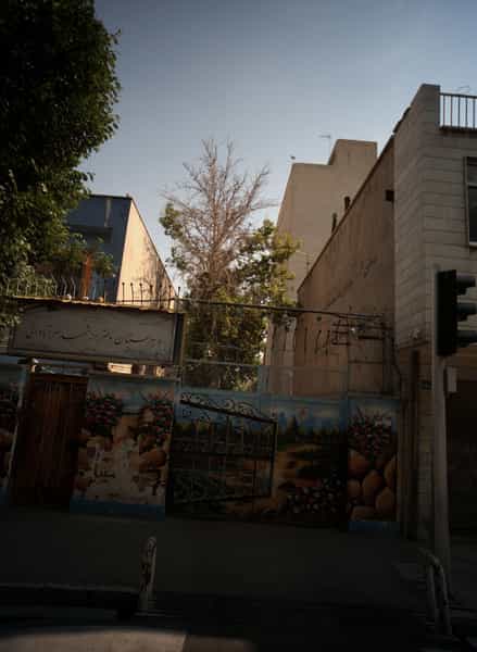 عکس دبیرستان دخترانه شهید سرآبادانی در شمشیری تهران