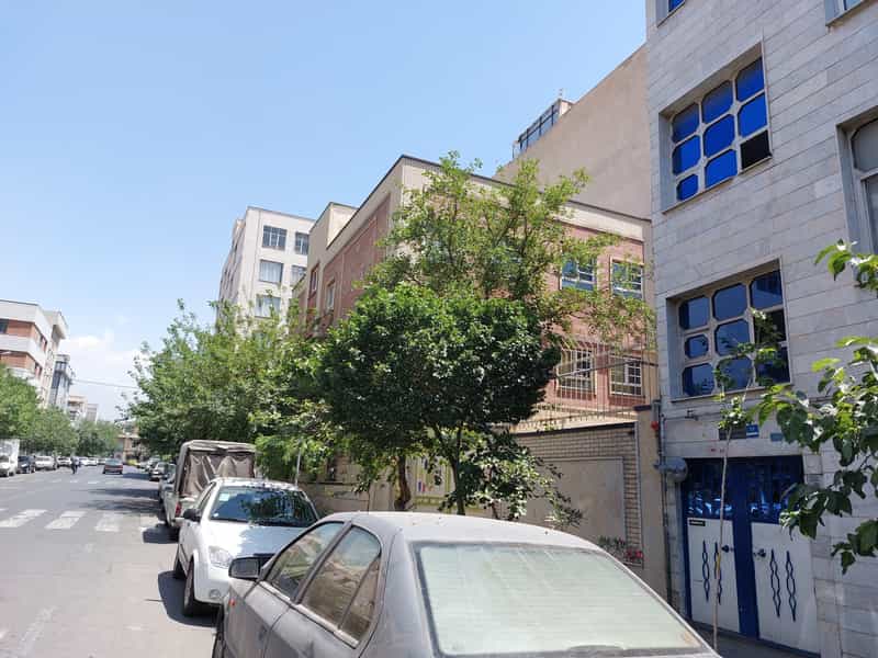 عکس دبستان دخترانه زرازوند۳ در منیریه تهران