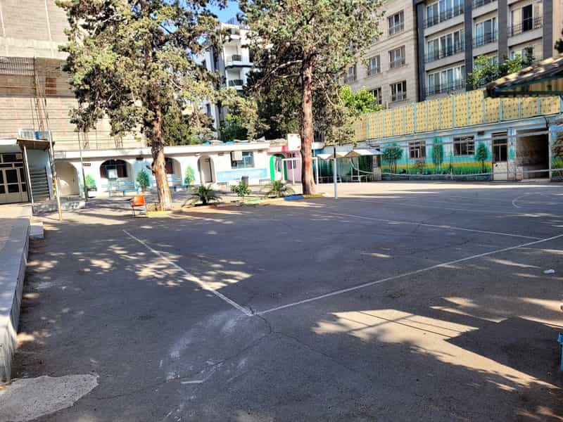 عکس دبیرستان دوره اول دخترانه مشکات شاهد در دروس تهران