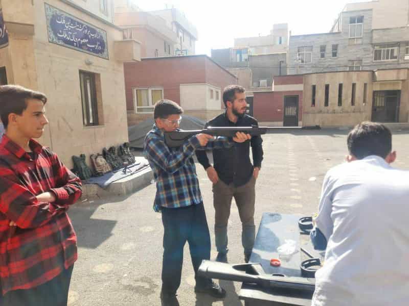 عکس دبیرستان دوره اول متوسطه ادب در دلگشا تهران