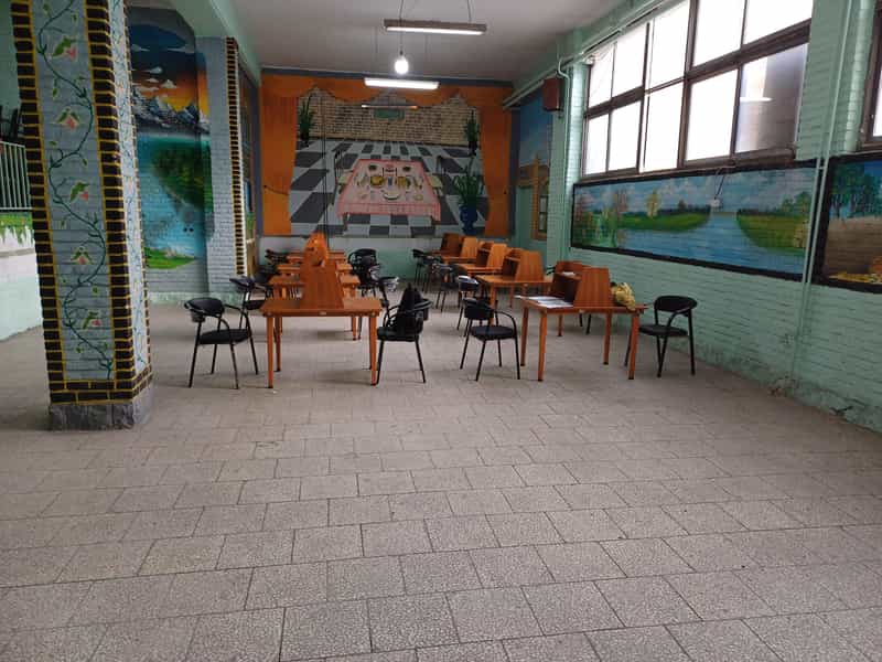 عکس دبیرستان نمونه دولتی رشد پسران در یاخچی آباد تهران