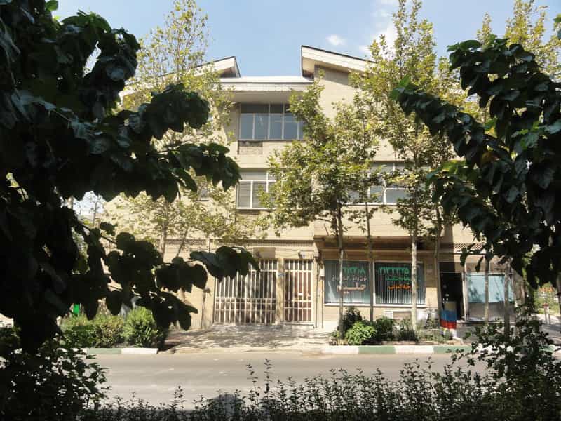 عکس هنرستان و متوسطه دوم خواجه نصیرالدین طوسی در سازمان برنامه جنوبی تهران