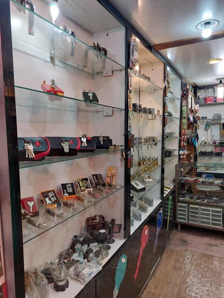 عکس خدمات قفل و کلید و ریموت در هفت حوض تهران