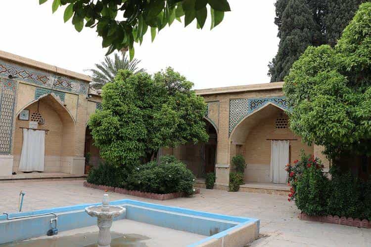 عکس حوزه علمیه منصوریه در سر دزک شیراز