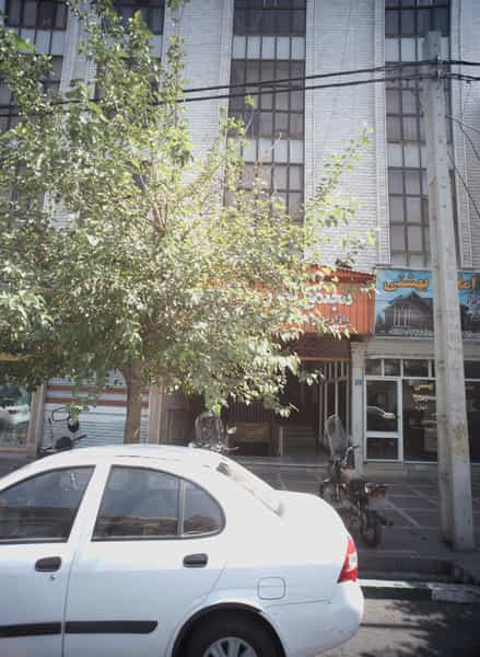 عکس خدمات دکمه و مادگی و تعمیرات پیراهن در گلچین تهران