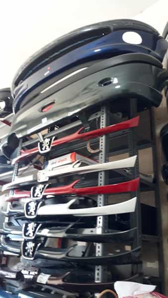 عکس فروشگاه قطعات خودرو کارن در خاک سفید تهران