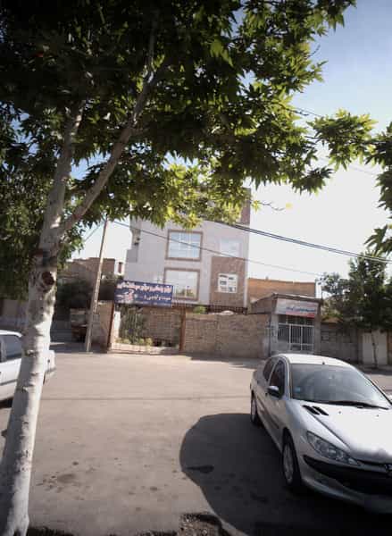 عکس لوازم یدکی و موتور سیکلت دایی در ایثارگران مشهد