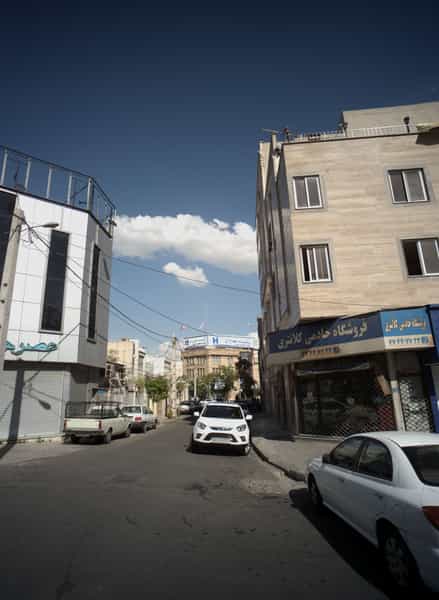 عکس فروشگاه خادمی کلانتری در کوهک تهران