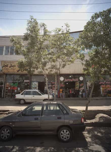 عکس لوازم یدکی مرسدس بنز در رباط مشهد