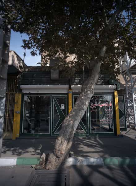 عکس فروشگاه قطعات یدکی ماشین های راهسازی در سلیمانی تهران