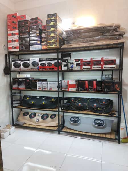 عکس فروشگاه سیستم صوتی کارآدیوگرل در شهید رجایی تهران
