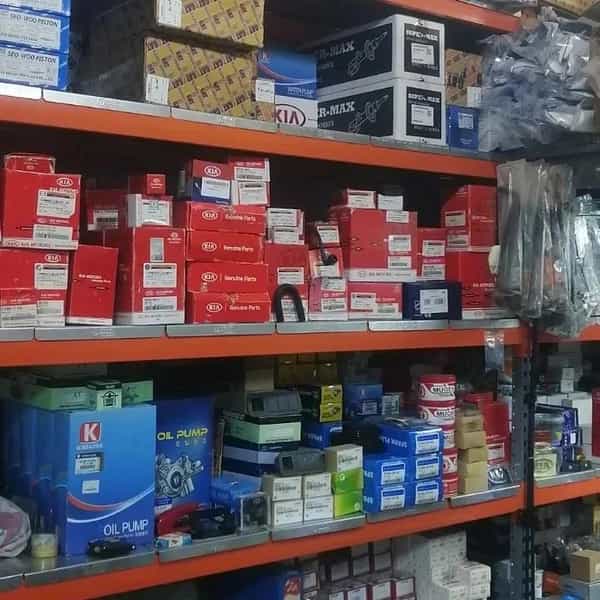 عکس فروشگاه لوازم یدکی نقیان در بهارستان 
