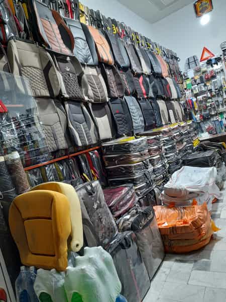 عکس تزئینات اتومبیل کیانی در وحید اصفهان