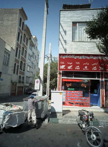 عکس لوازم یدکی موتور سیکلت امید در ولیعصر شمالی تهران