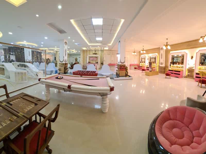 عکس سالن زیبایی برند