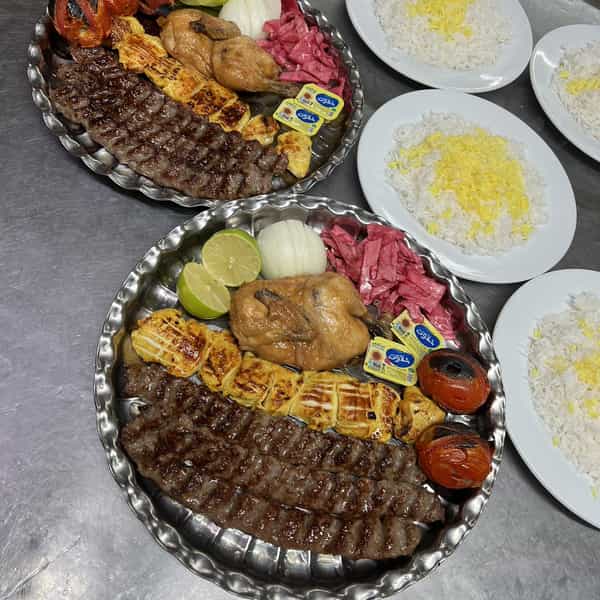 عکس رستورانهای بین المللی اکبر جوجه برادران کلبادی در کرکرودسر نوشهر