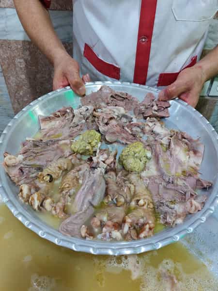 عکس طباخی دلچسب در آزادی نوشهر