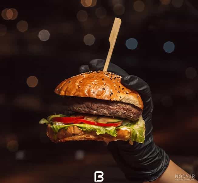 عکس فست فودسون در بنیاد قم