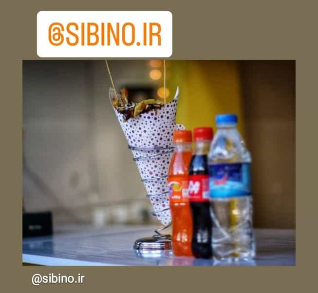 عکس سیبینو در گلها کرمانشاه