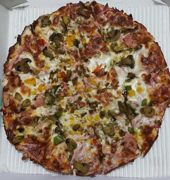 عکس پیتزا شامینو خیابان زندوکیلی اهواز