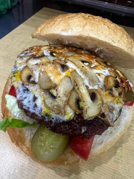 عکس فست فود برگرچی در سیمان ارومیه