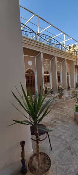 عکس رستوران و سفره خانه سنتی دوستی آب و آتش در شش بادگیری یزد