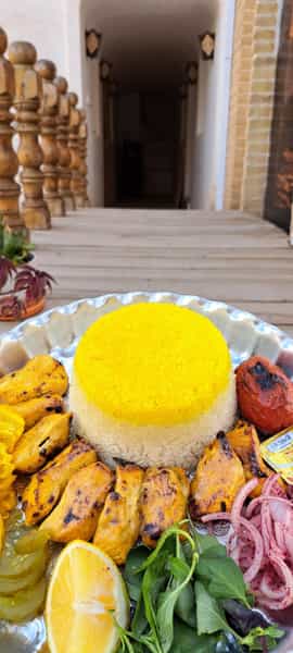 عکس کافه و رستوران سنتی عمارت هفت خوان در کهنه دژ سمنان