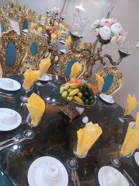 عکس تالار و رستوران تخت جمشید در سرخاب تبریز