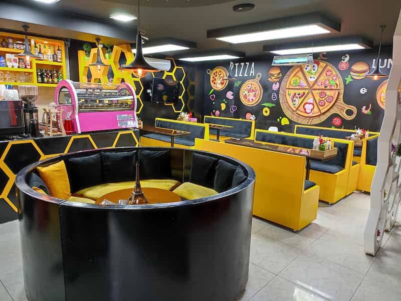 عکس فست فود بوم برگر در گلشهر تبریز