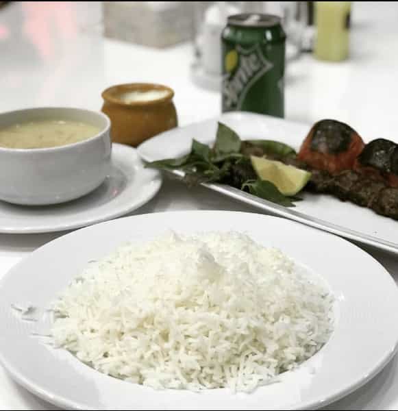 عکس چلو کبابی حاتم در بازار باش ارومیه