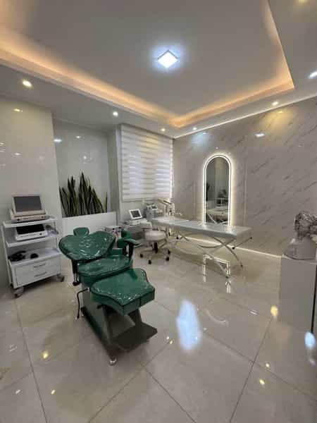 عکس مطب زیبایی کریستال در گلستان کرمانشاه